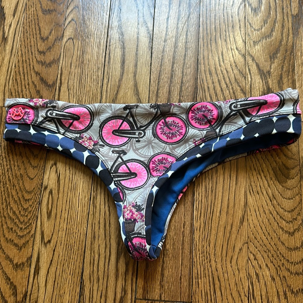 Maaji Louisville Bikes Bikini bottoms Size small
